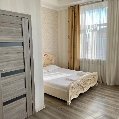 Apartment Studio-біля Вокзалу-недалеко від Центру-Городоцька 151 Львов Экстерьер фото